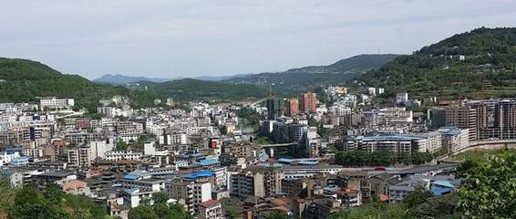 这个镇曾是四川广元剑阁县城,如今是全国重点镇,旅游资源丰富